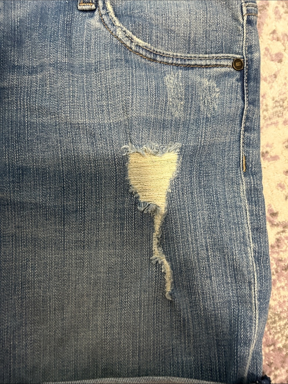 KUT FROM THE KLOTH Classic Blue Distressed Denim Shorts - Women 12 - Picture 4 of 11